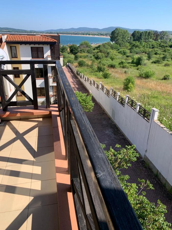 Apartment At St. Nicholas Complex-Igora 切尔诺莫雷茨 外观 照片